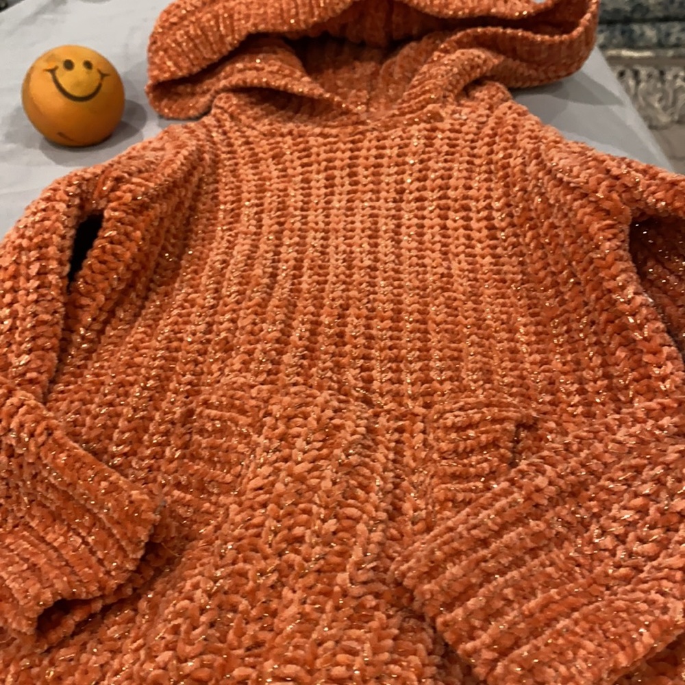 Sweater - Picture 2 of 2